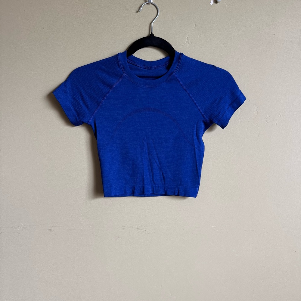Lululemon Athletica Blue Fitted Crop T-Shirt